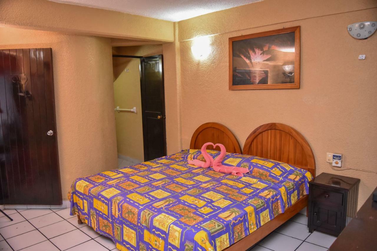 Hotel Gaby Inn Zihuatanejo Eksteriør bilde